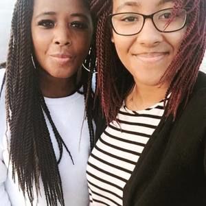 Meet your Posher, Dionne